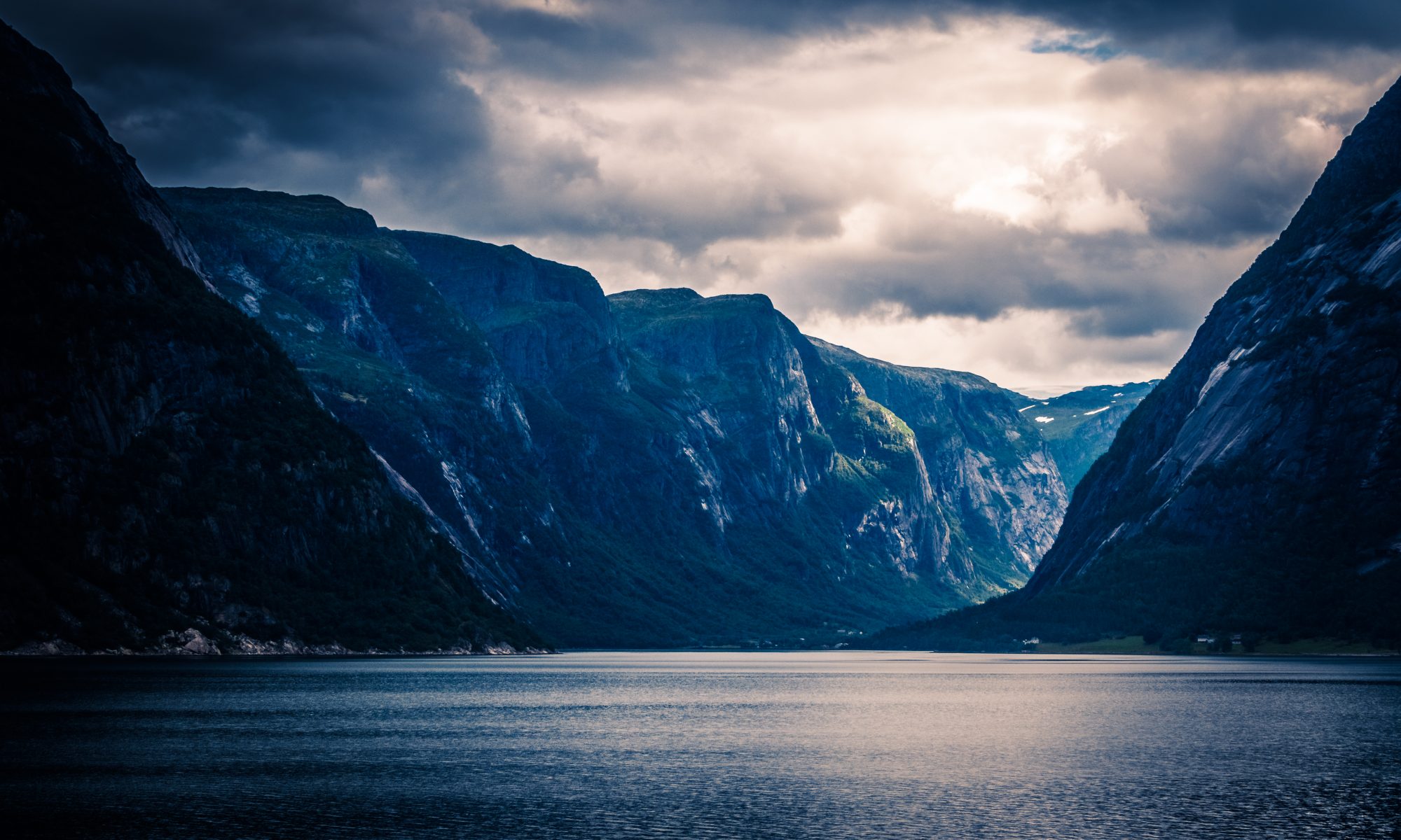 Et vanlig syn for sjåfører fra Aurmo som ordner frakt i Norge